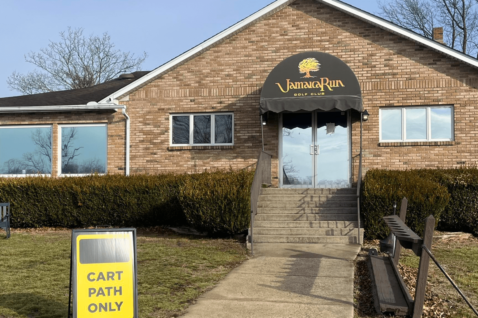 Jamaica Run clubhouse